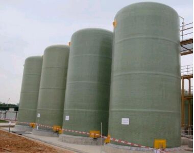 玻璃鋼酸堿罐雨季的保養(yǎng)常識(shí)及支座的四大類型 玻璃鋼酸堿罐